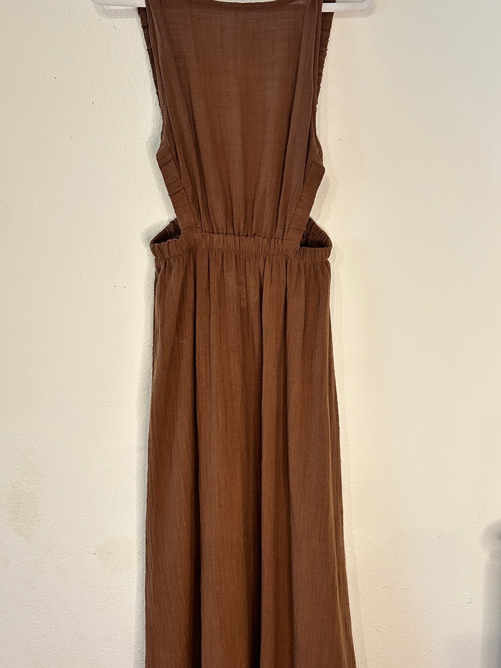 Sleeveless Brown Maxi Dress with Gathered Waist